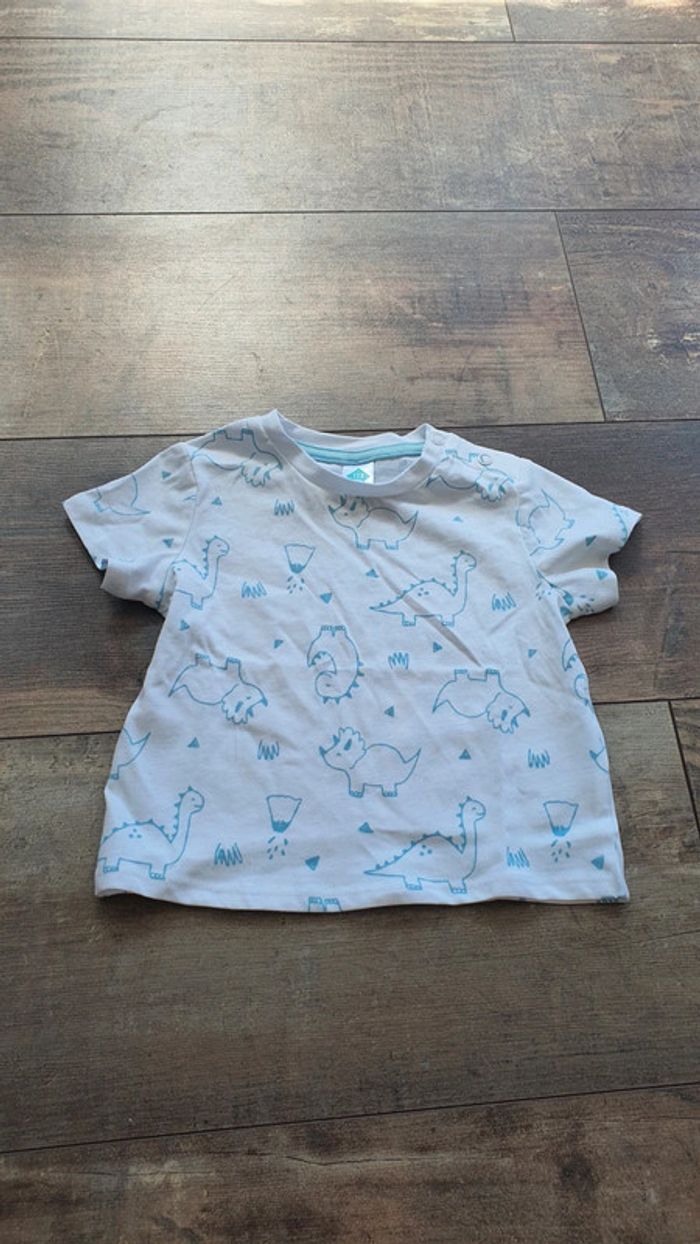 T-shirt tex 6 mois 68 cm en très bon état