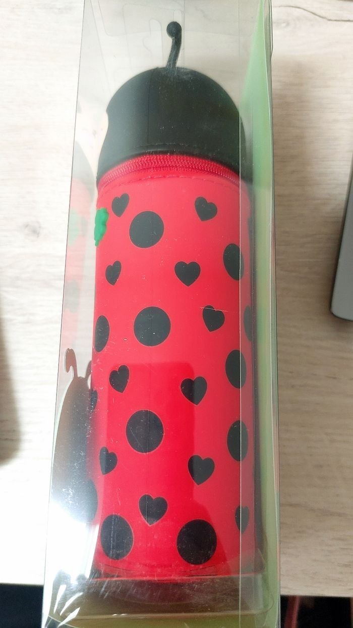 Legami NEUF lady bug miraculous trousse - photo numéro 6