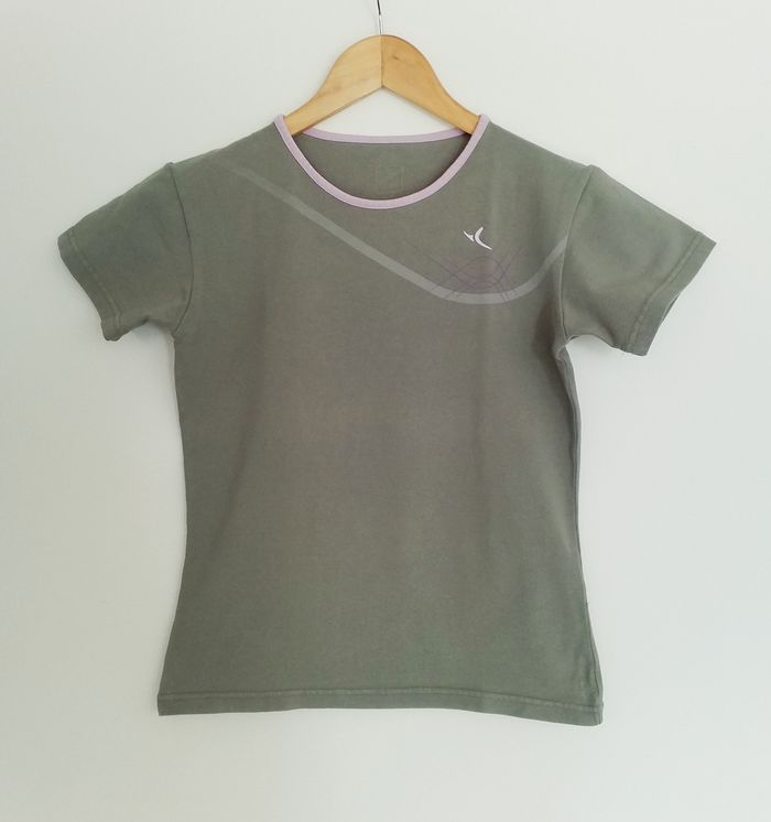 Tee-shirt femme Domyos kaki taille 36
- photo numéro 1