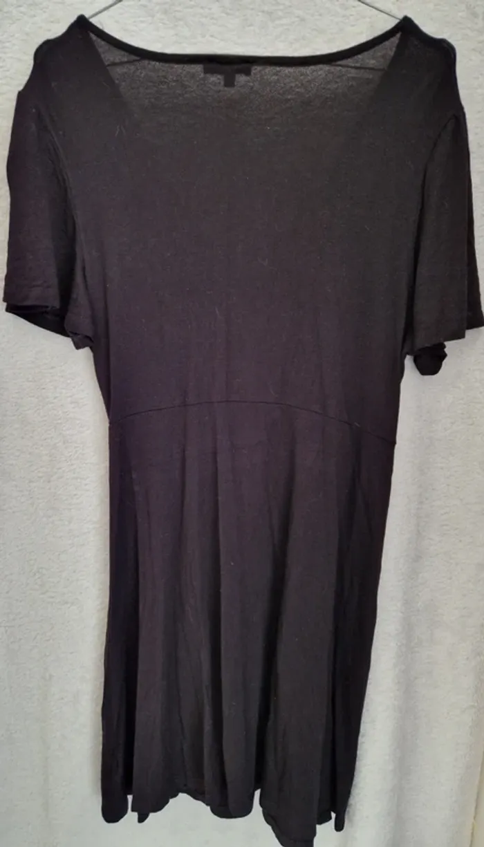 Robe courte - photo numéro 2
