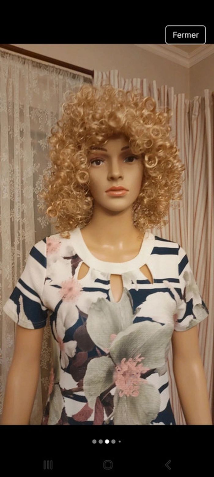 Robe Batida t 1 (36) fond blanc et bleu fleuries - photo numéro 2