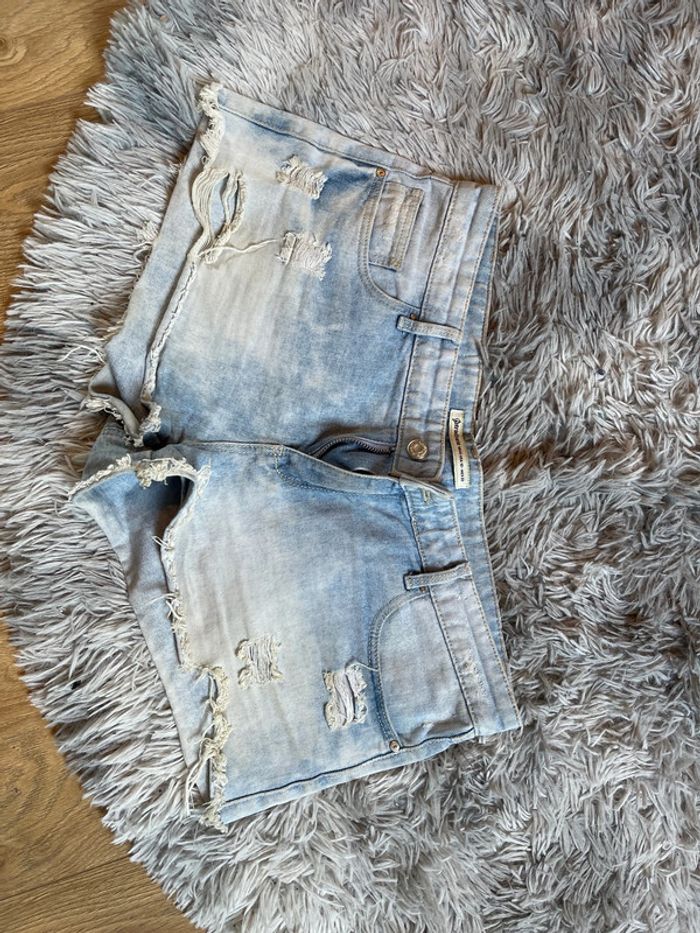 Short stradivarius 42