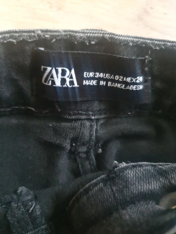 Jean slim noir Zara - photo numéro 2