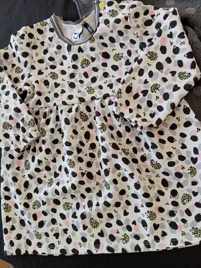Lot 3 robes 9 mois - photo numéro 2