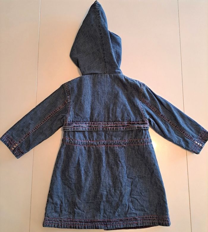 Manteau en jean fille 3 ans TBE - photo numéro 3