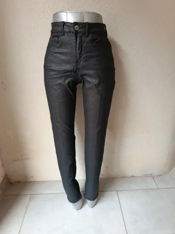 Pantalon noir pailleté Taille 36 Camaïeu