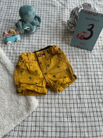 Short jaune 3 mois 