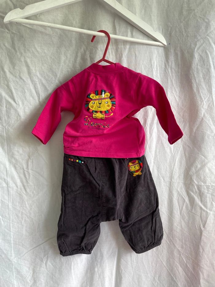 Ensemble 6 mois du pareil au même - photo numéro 2