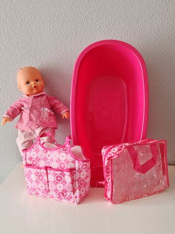 Lot Poupon/Baignoire/Sacs