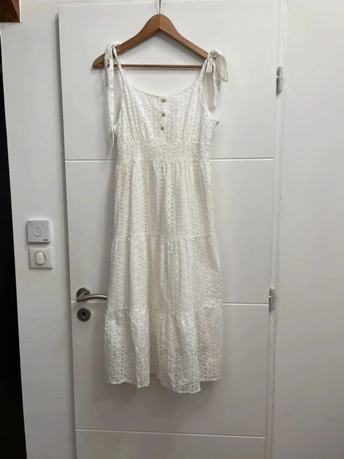 Magnifique Robe en dentelle anglaise neuve 🌸 M L 38 40