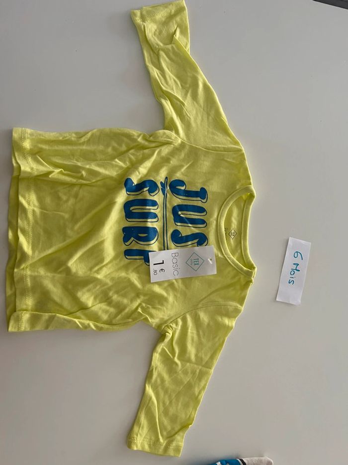 T-shirt manche longue taille 6 mois