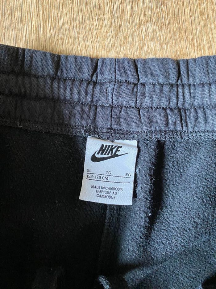 Pantalon de jogging Nike taille XL enfant - photo numéro 2
