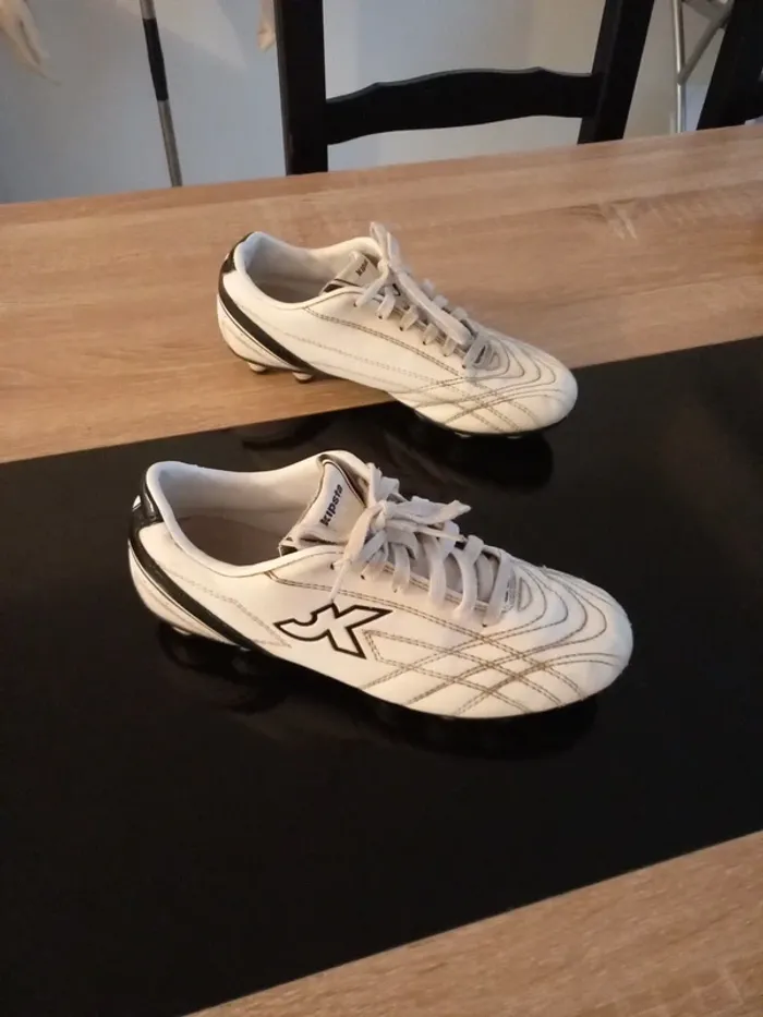Chaussures de foot 35 - photo numéro 2
