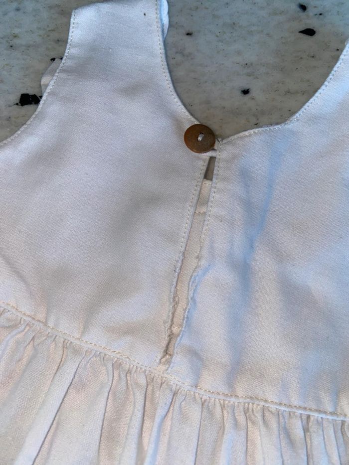 Jolie robe blanche brodée éléphant 1an - photo numéro 5