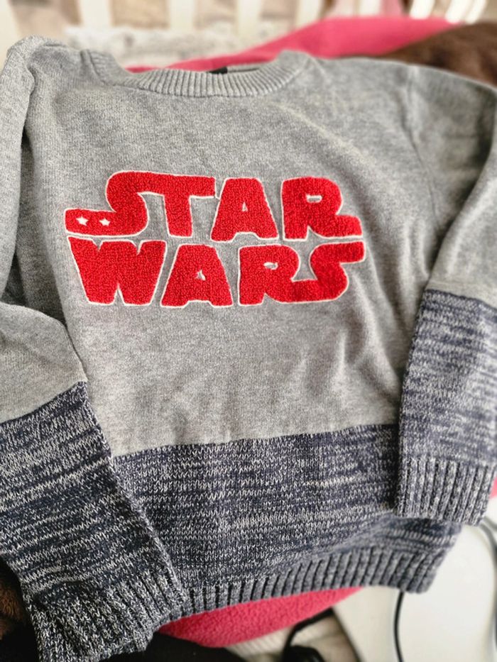 Pull stars wars 8 ans gris