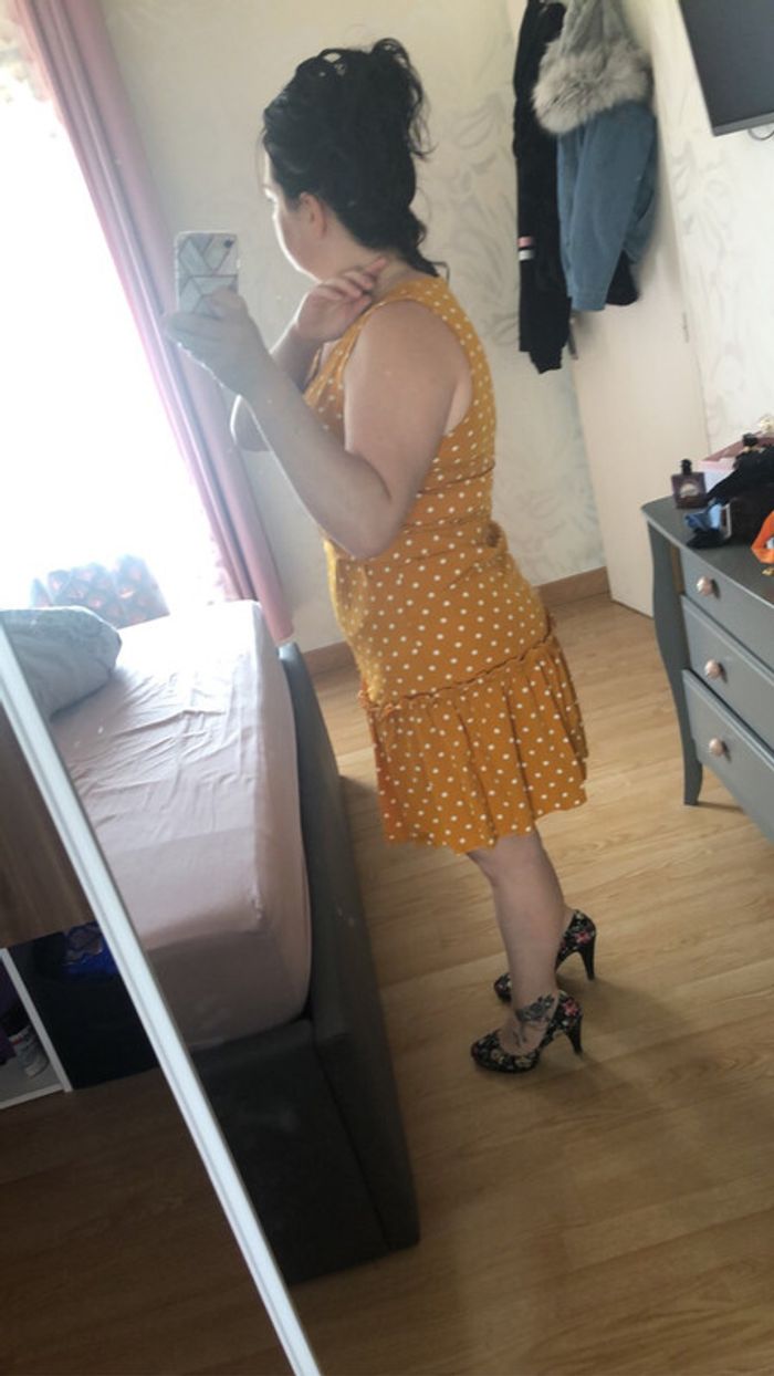 Robe 👗moutarde idéal ete - photo numéro 2