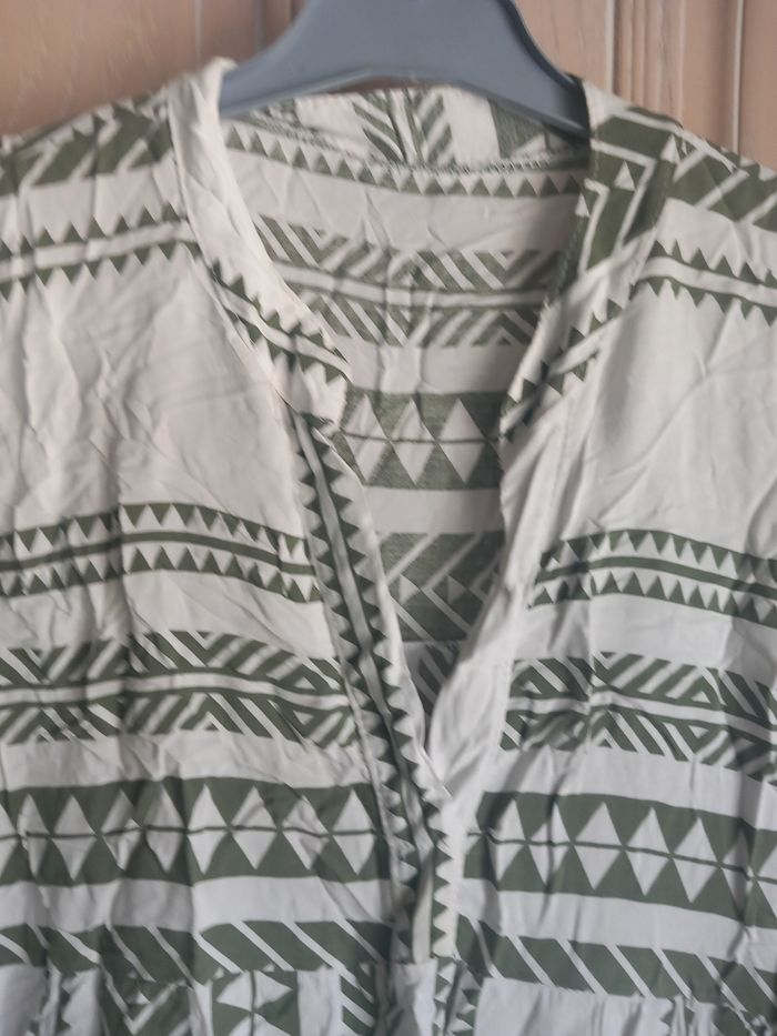 Robe courte légère vert et beige - photo numéro 4