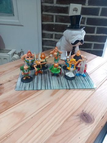 Lot de 10 Figurines asterix et obelix
