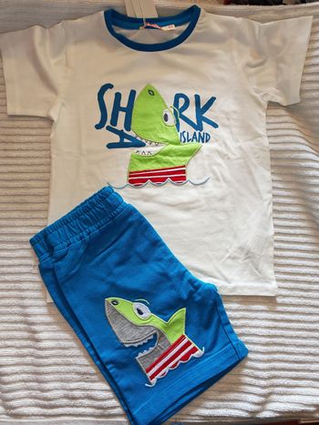 Ensemble denokids 5 ans neuf 