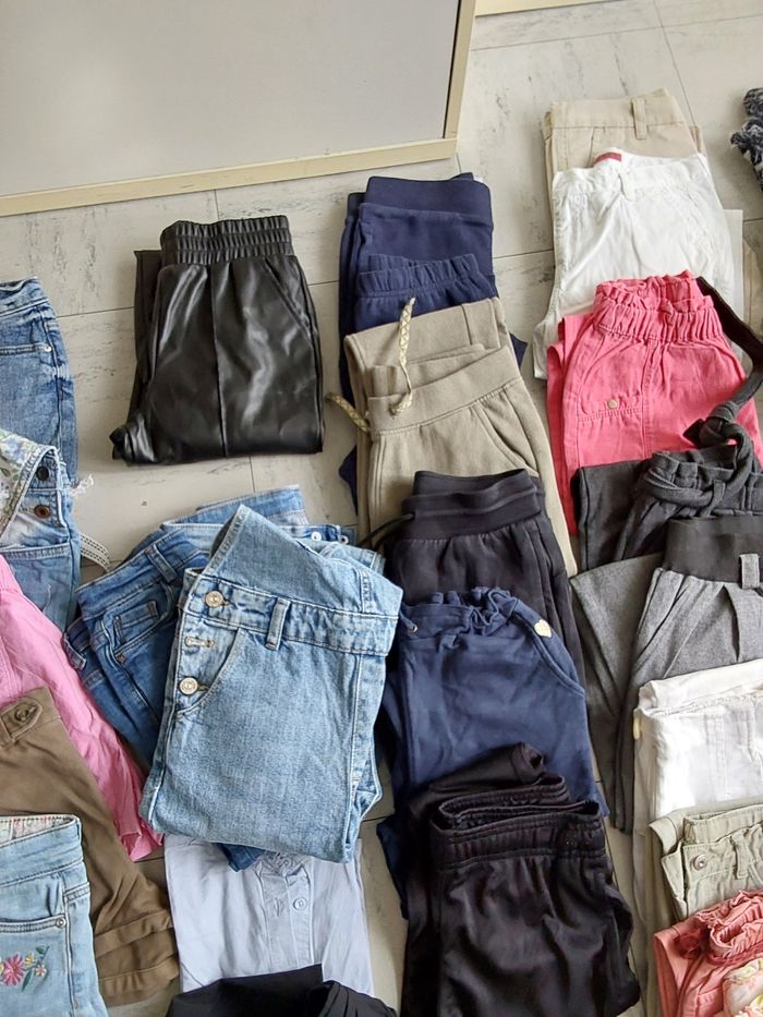 Lot de 60 vêtements divers fille 8/9 ans - photo numéro 2