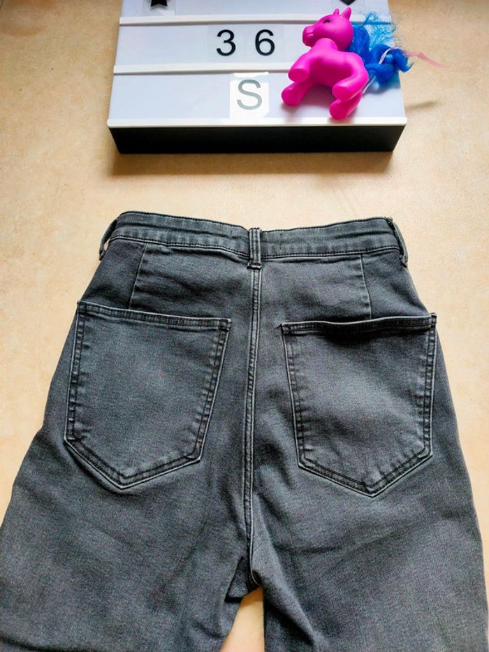 Jean/ jegging coloris noir taille 36/S marque Zara - photo numéro 5