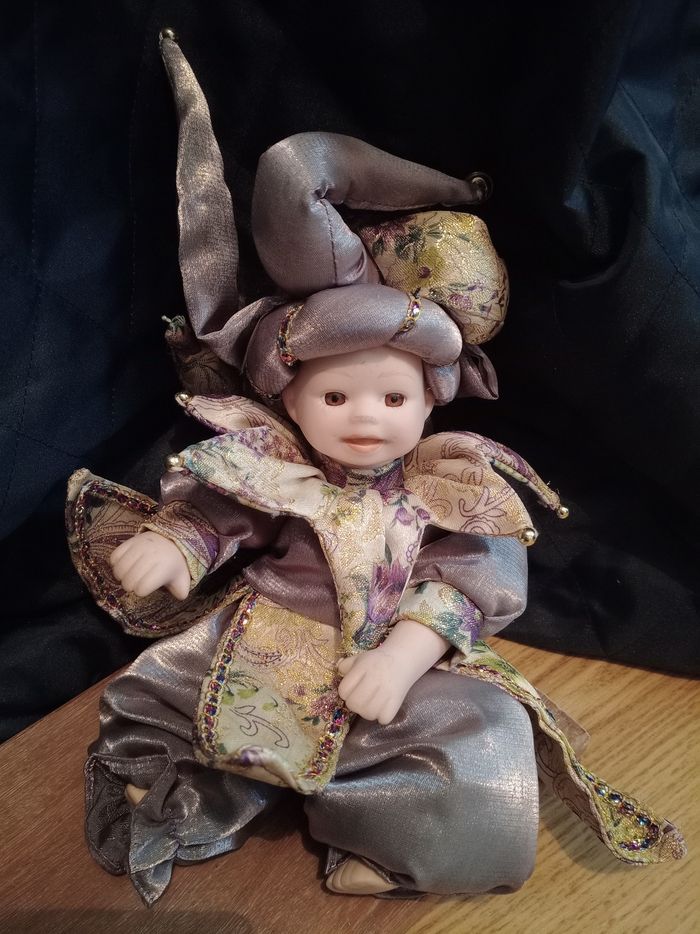 Poupée porcelaine italie