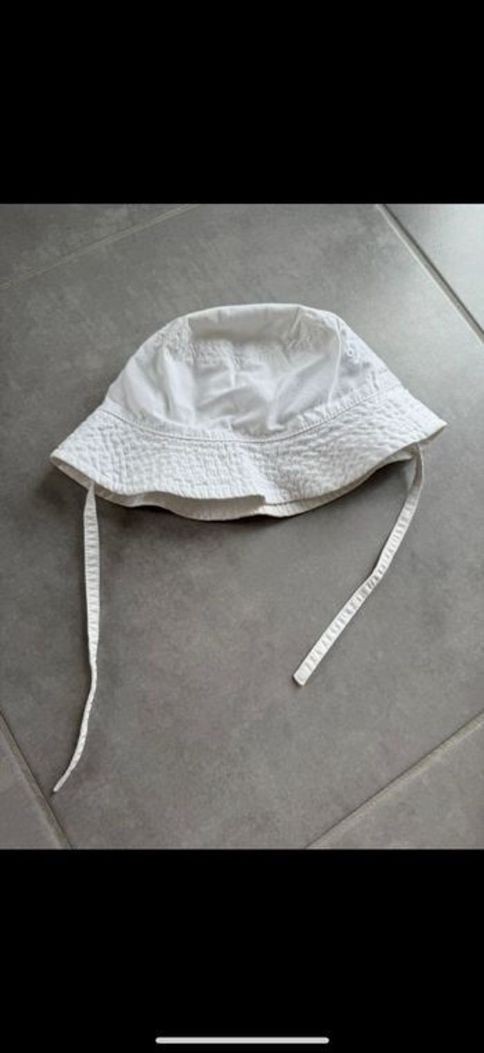 Chapeau avec ficelles mixte 12-24 mois