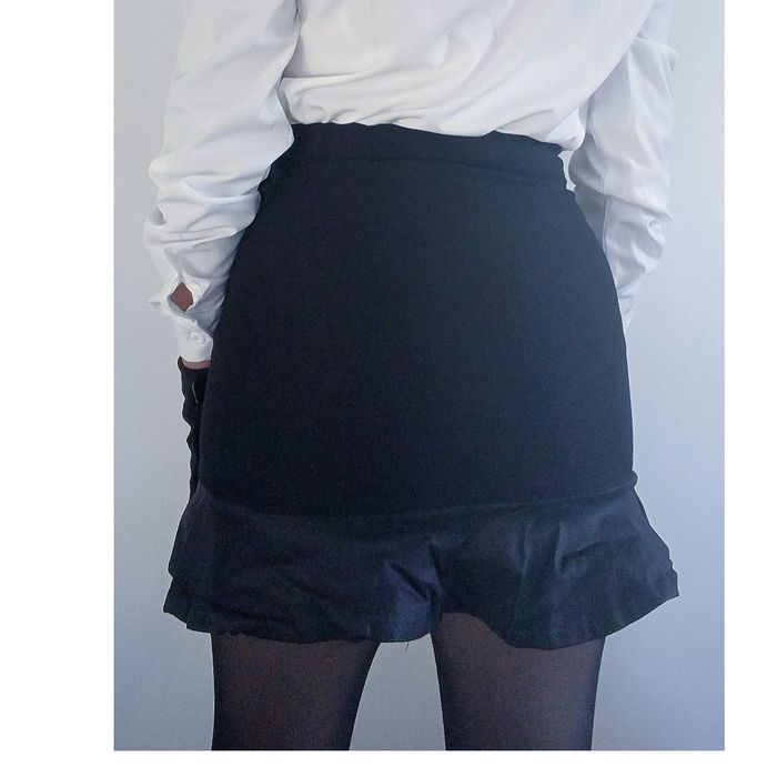jupe noire - photo numéro 3
