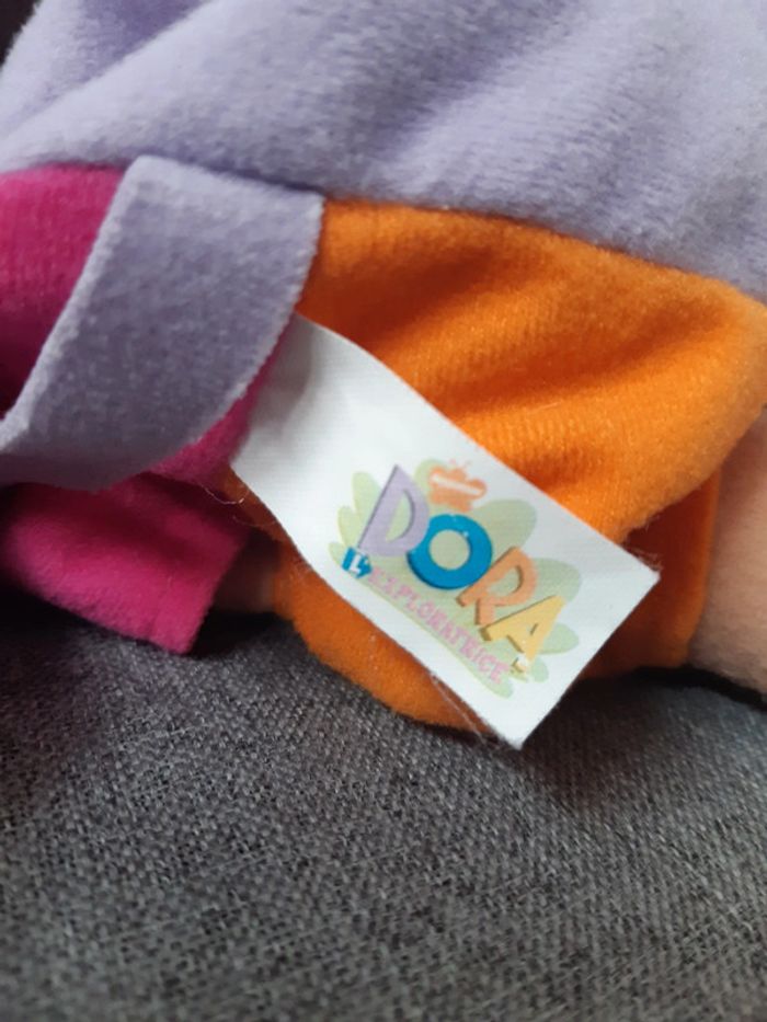 Peluche / Doudou grande Dora l'exploratrice de 2005 - photo numéro 11