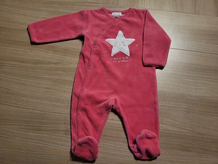 Pyjama taille 3 mois (59 cm)