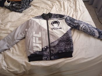 Blouson neuf non officiel ufc
