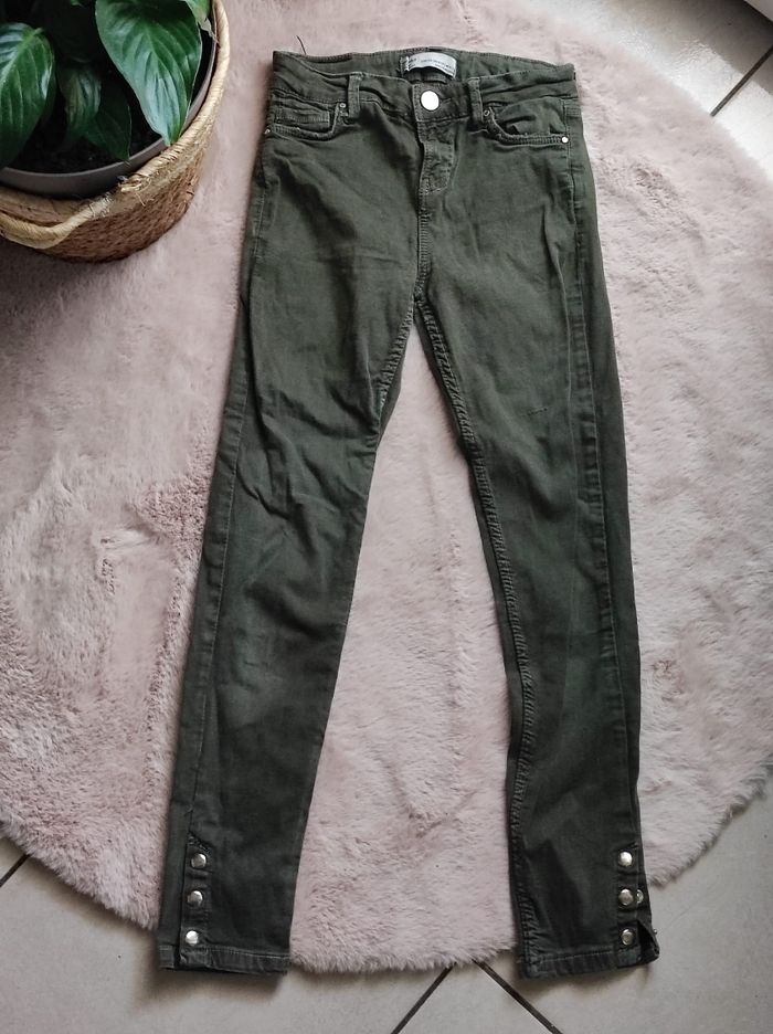 Jean slim bershka taille 36 - photo numéro 1