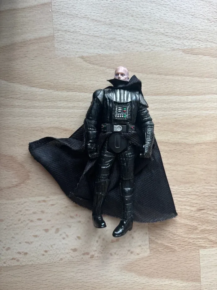 Figurine dark vador 2005 hasbro