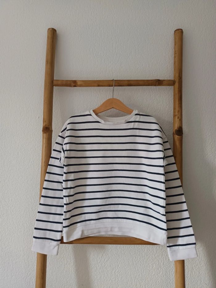 Joli sweat rayé intérieur polaire 8 / 10 ans