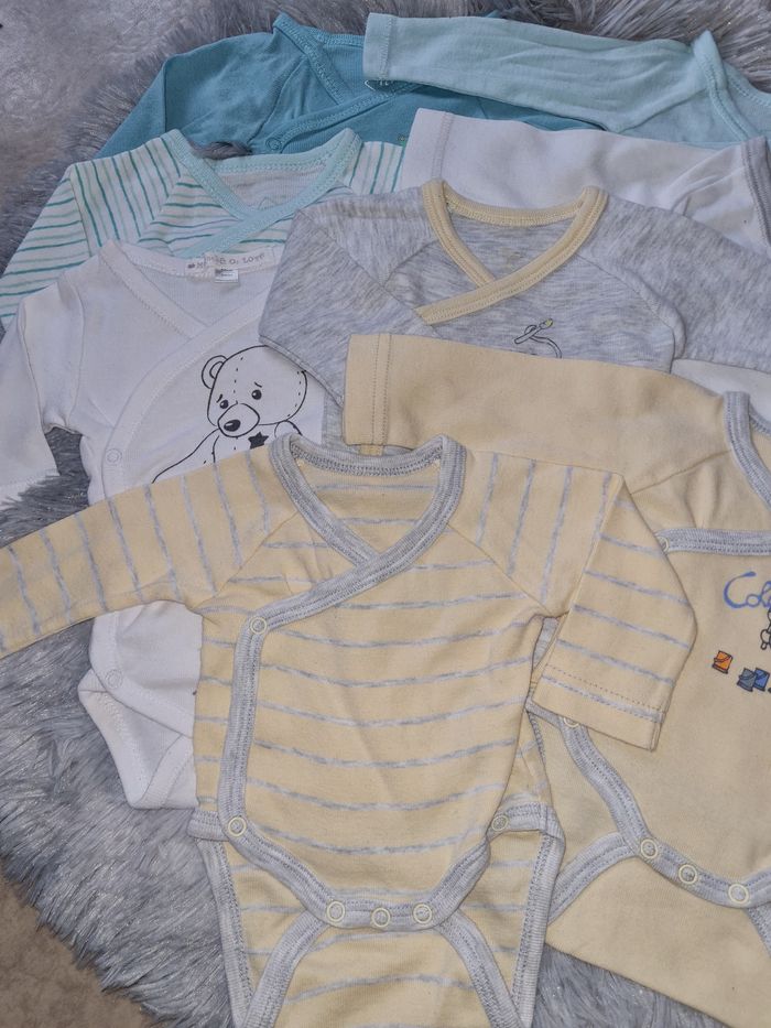 lot 19 vêtements bébé garçon naissance / 1 mois - photo numéro 2