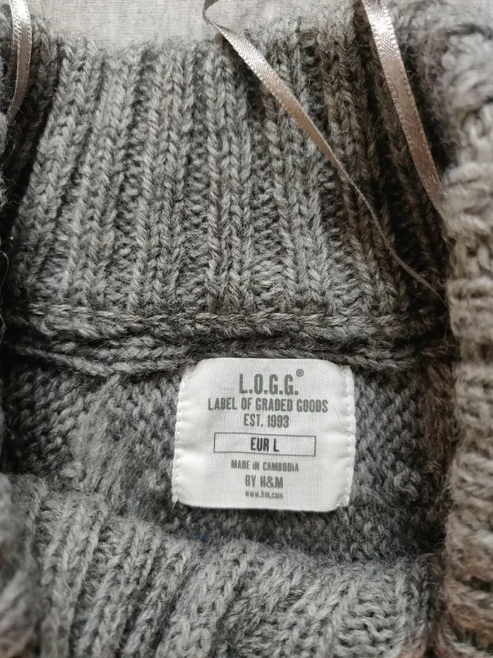 Gilet gris boutonné sur la moitié haute H&M - photo numéro 2