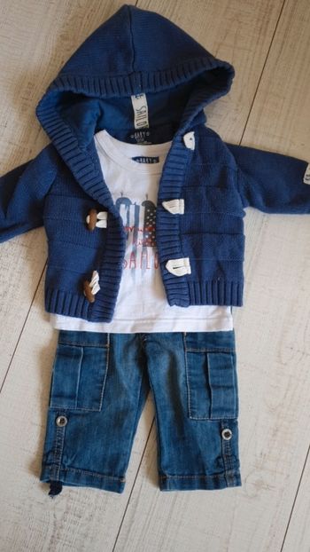 Ensemble tape à l'œil 3mois