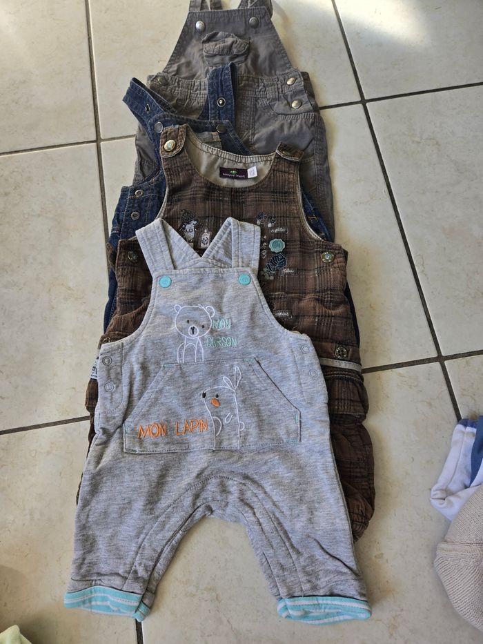 Lot de vêtements bebe 1 mois - photo numéro 5