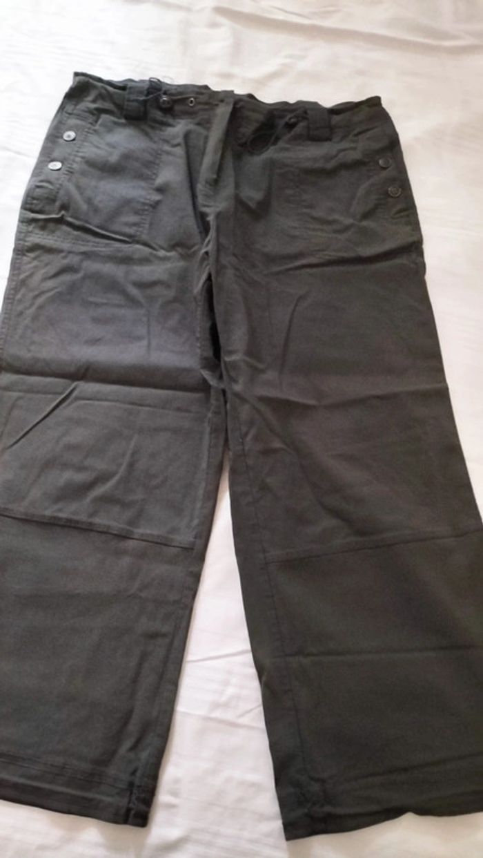 Pantacourt femme T46 + 1 offert - photo numéro 4