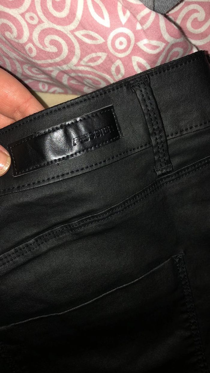 Jupe simili - photo numéro 7