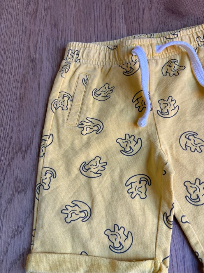 Short garçon taille 23 mois - photo numéro 2