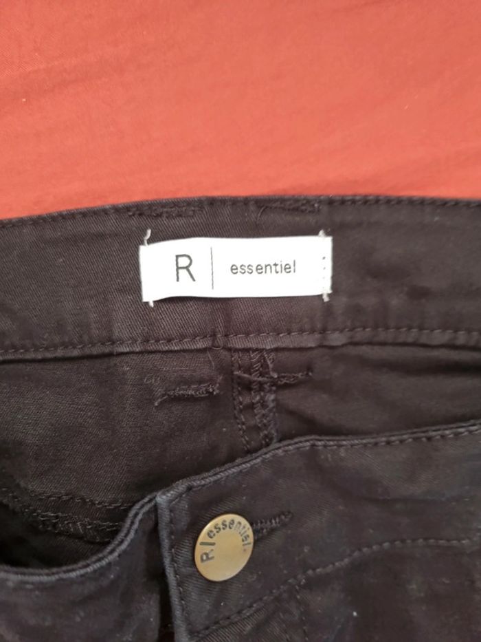 Pantacourt noir - photo numéro 2