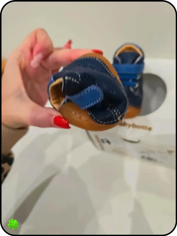 Chaussures souples babybotte taille 17 - photo numéro 4