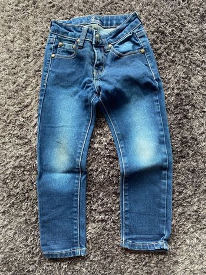 Lot fille taille 4 ans - jeans + gilet - photo numéro 2