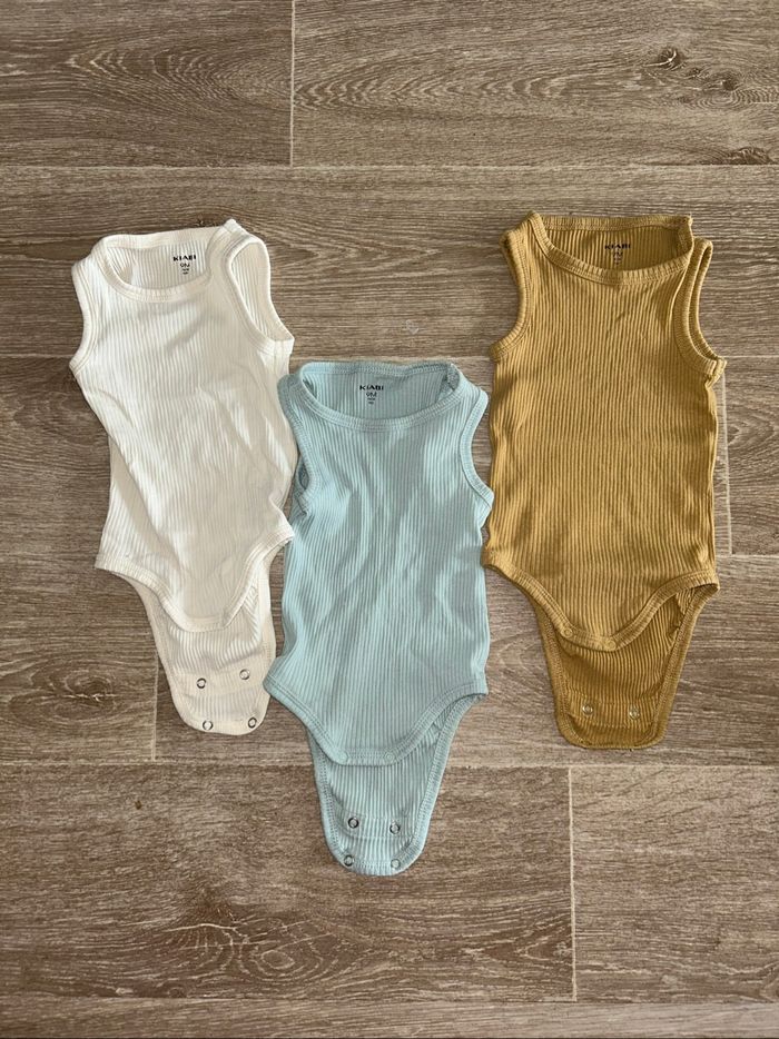 Lot de 3 bodies débardeurs