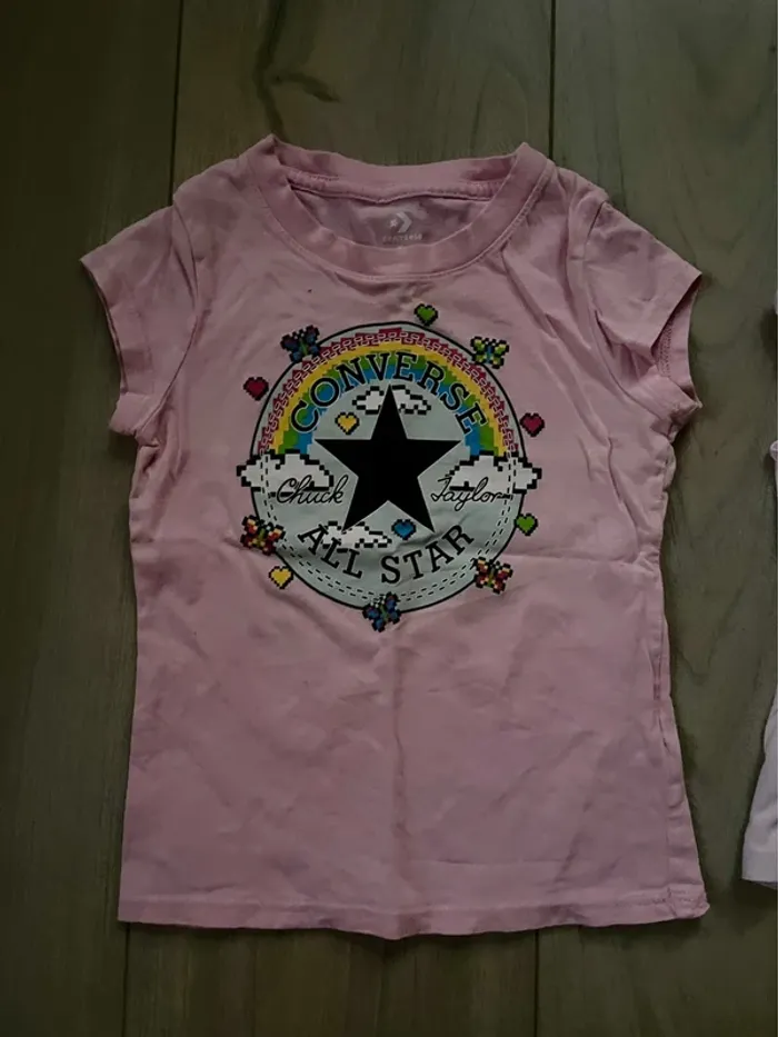 2 tee-shirts Converse manches courtes 3 ans - photo numéro 2