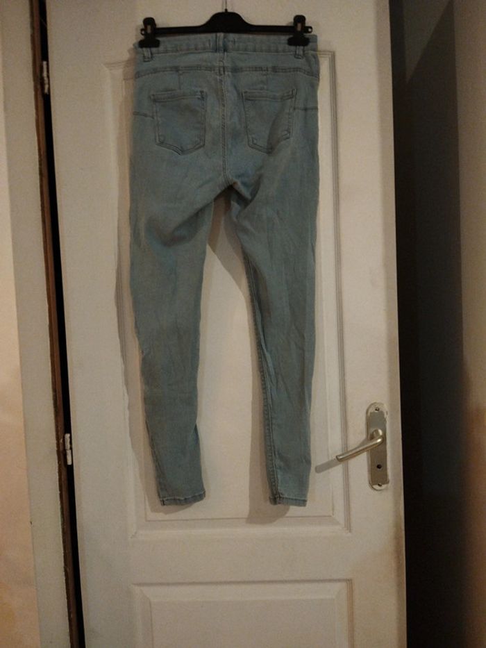 Jean bleu - photo numéro 2