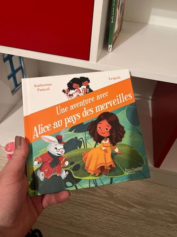 Une aventure avec Alice au pays des merveilles
