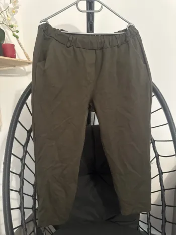 Pantalon femme vert foncé – Taille 3XL – Confort et élégance grande taille