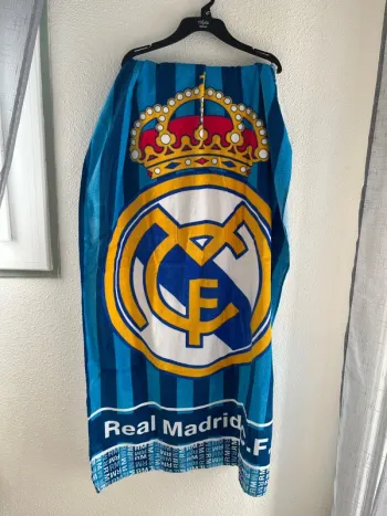 Serviette de plage 💫Réal Madrid💫76/138 cm